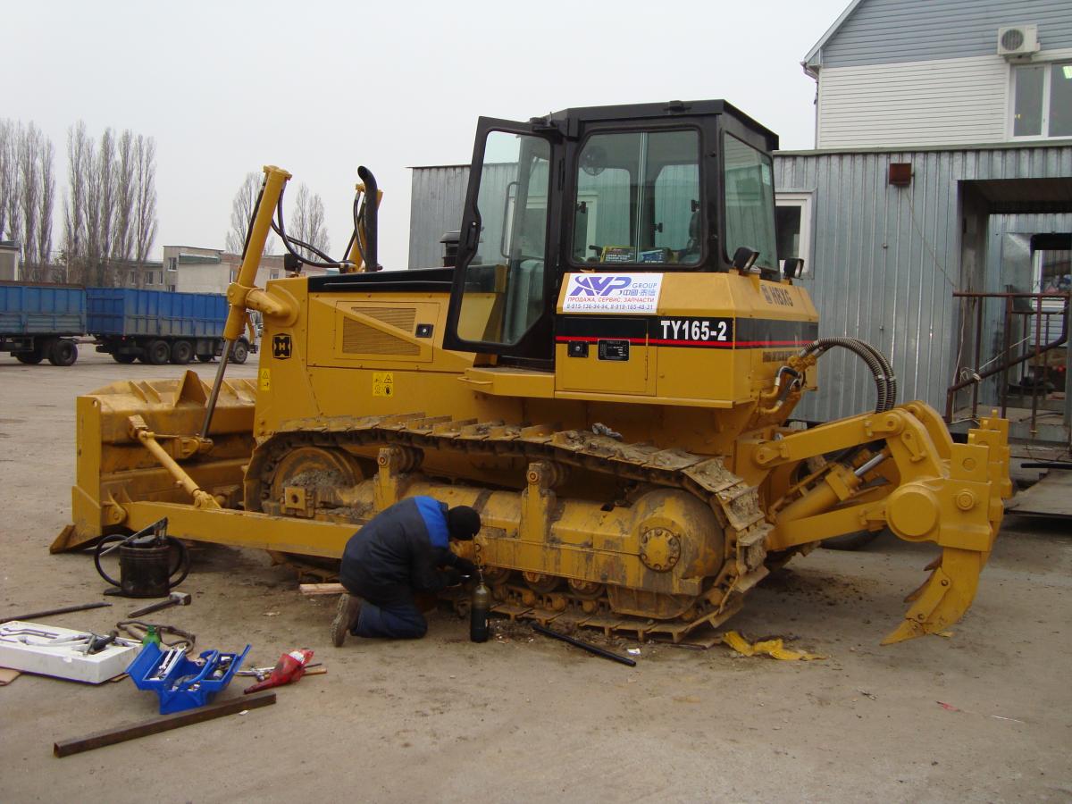 Бульдозер SHEHWA TY165-2