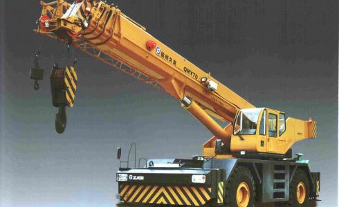 Вездеходный колесный автокран QRY70