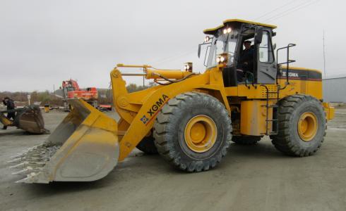 Фронтальный погрузчик XGMA XG962L (люкс)