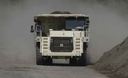 Карьерный самосвал TEREX TR70