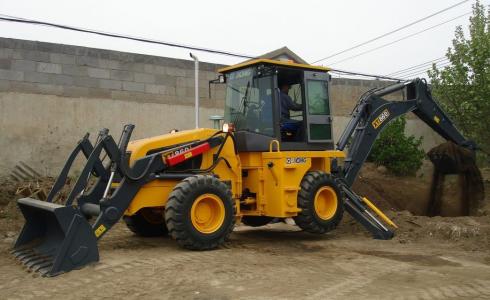Экскаватор-погрузчик XCMG XT860